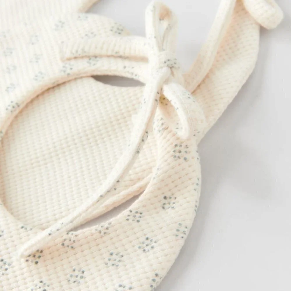ZARA TWO PACK OF GEOMETRIC BIBS CRUDE SIZE | 4174/518/ 712